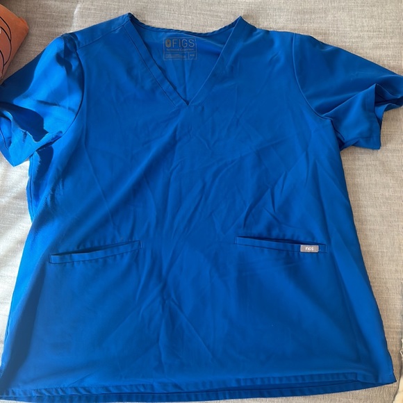Royal Blue figs scrub top - Picture 4 of 7